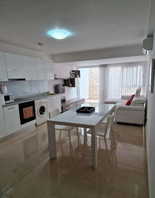 The Caves Cosy Apartment 1 Saint Julian's